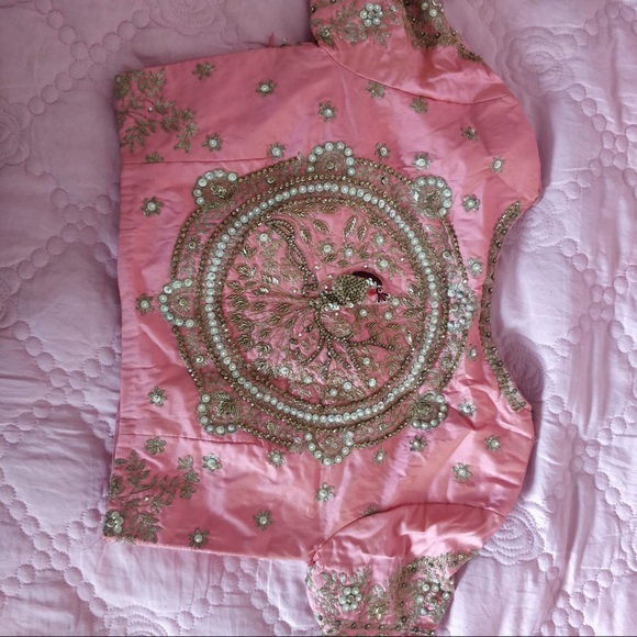 A Perfect  color combination wedding lahenga - Picture 2 of 6